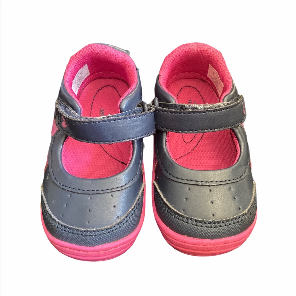!LIKE NEW MARY JANES!